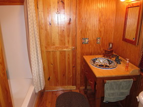 Rustic Orlando Cabin Rental Talavera Bathroom