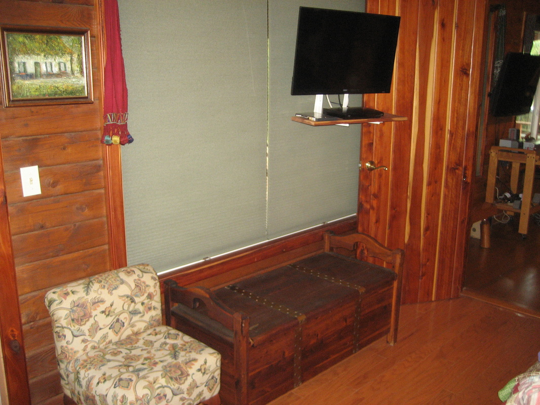 Rustic Orlando Cabin Rental Bedroom LCD TV
