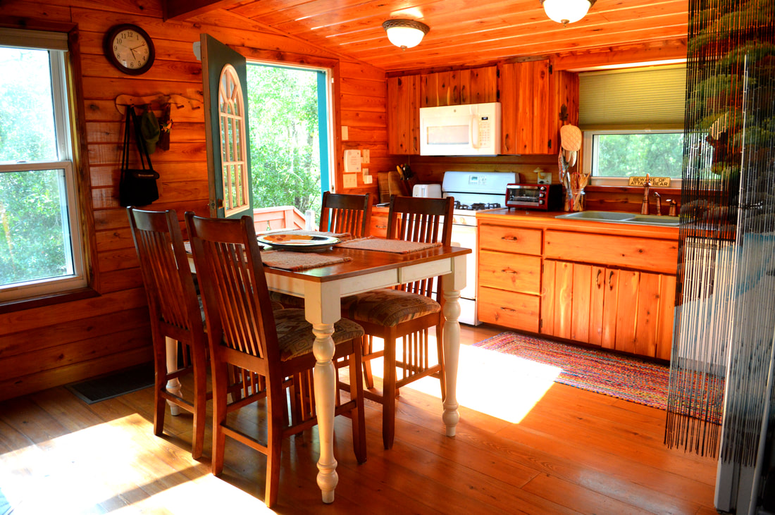 Rustic Orlando Cabin Rental Cedar Kitchen Dining Table
